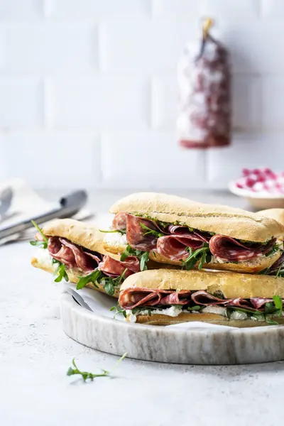 MARCASSOU GENOVA-sfeerbeeld portrait