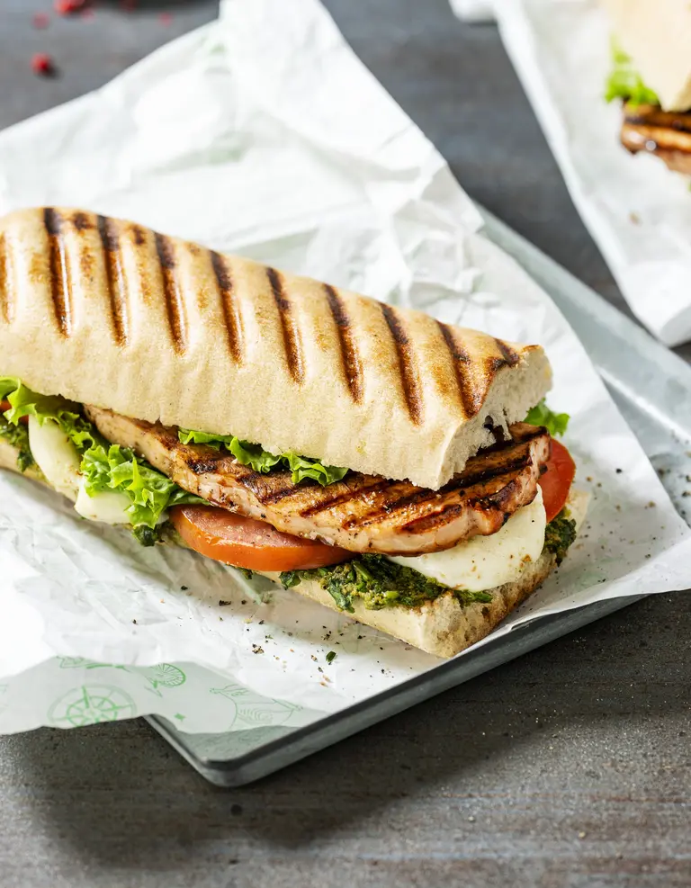 Panini Minute Steak Kip aan het Spit